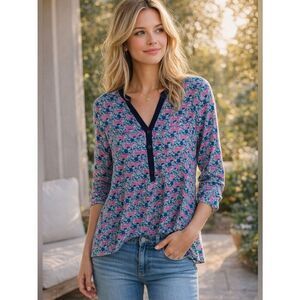 Anthropologie Vanessa Virginia Pink Tiger V-Neck Top Whimsical and Fun